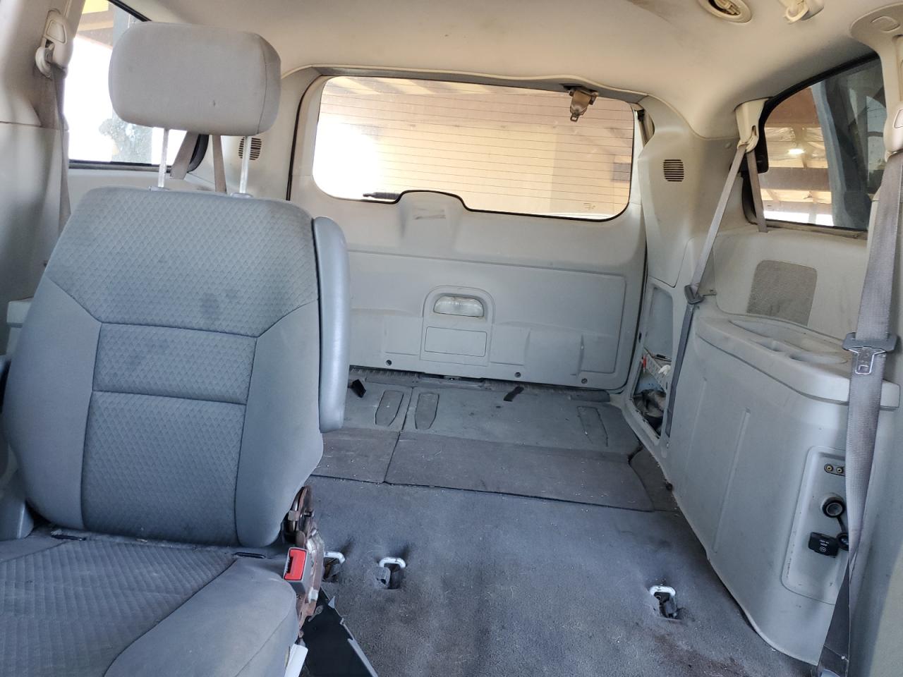 2009 Chrysler Town & Country Lx VIN: 2A8HR44E79R626257 Lot: 76979374