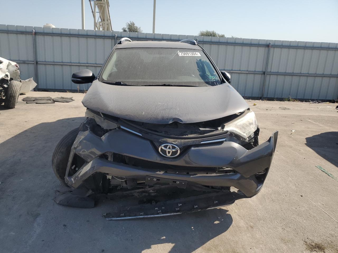 VIN JTMRFREV8GJ078948 2016 TOYOTA RAV4 no.5