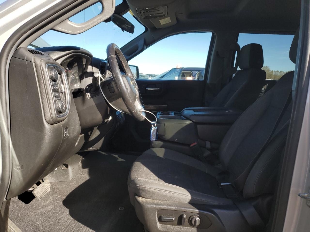 2019 Chevrolet Silverado - Image 7
