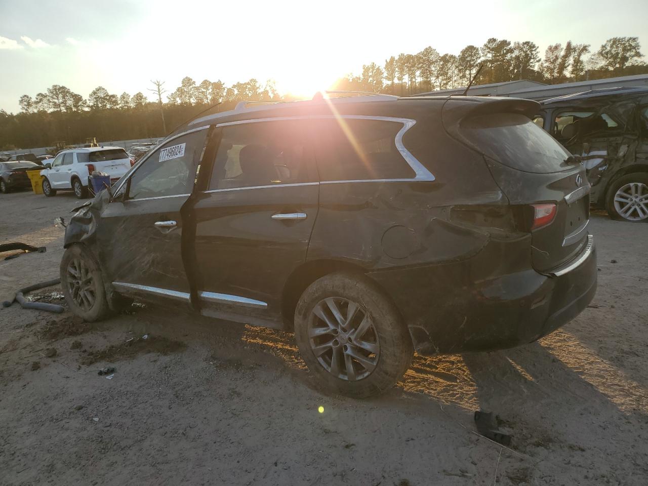 2015 Infiniti QX60 - Image 2