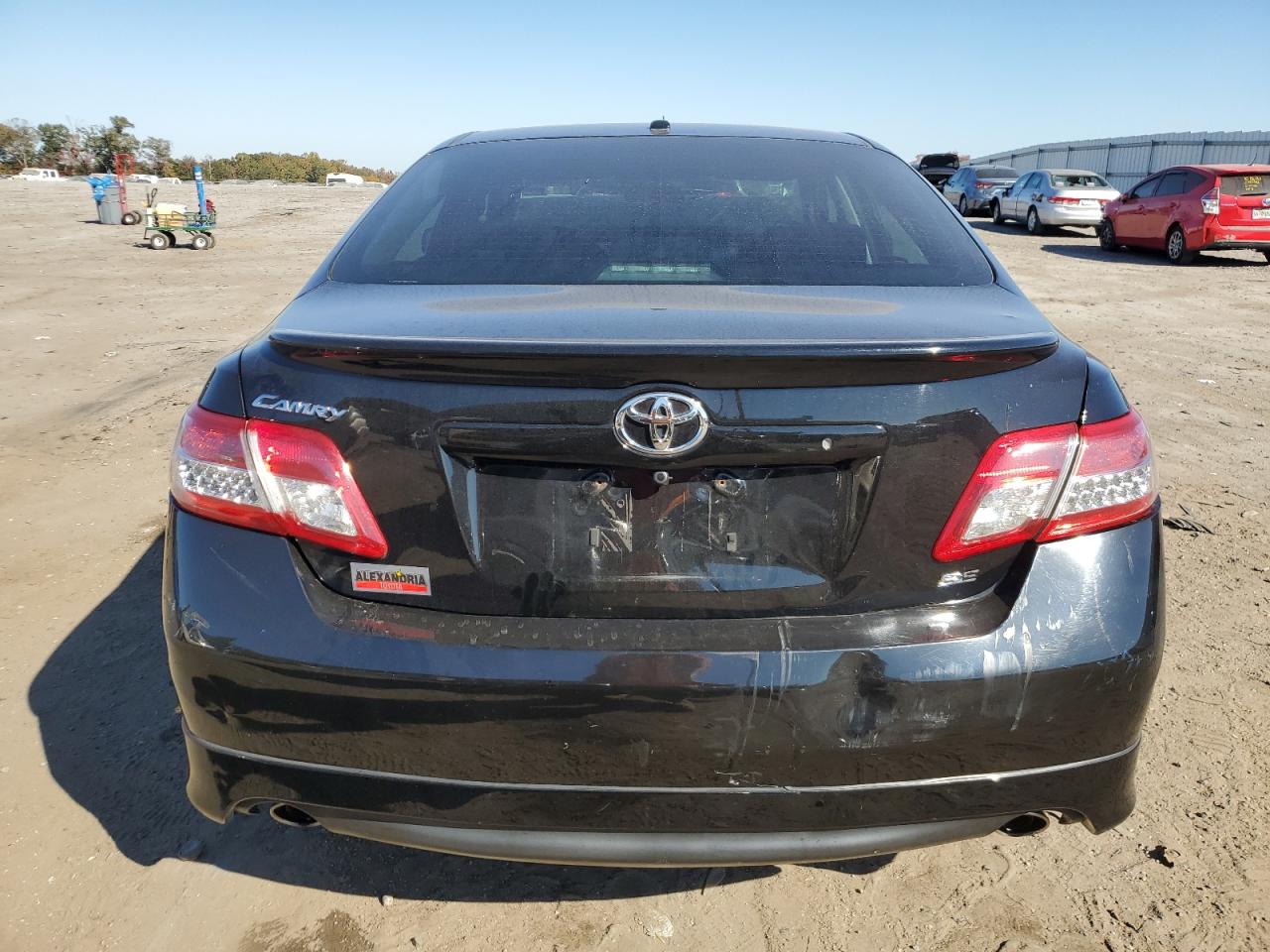 2011 Toyota Camry Base VIN: 4T1BF3EKXBU777554 Lot: 77262874