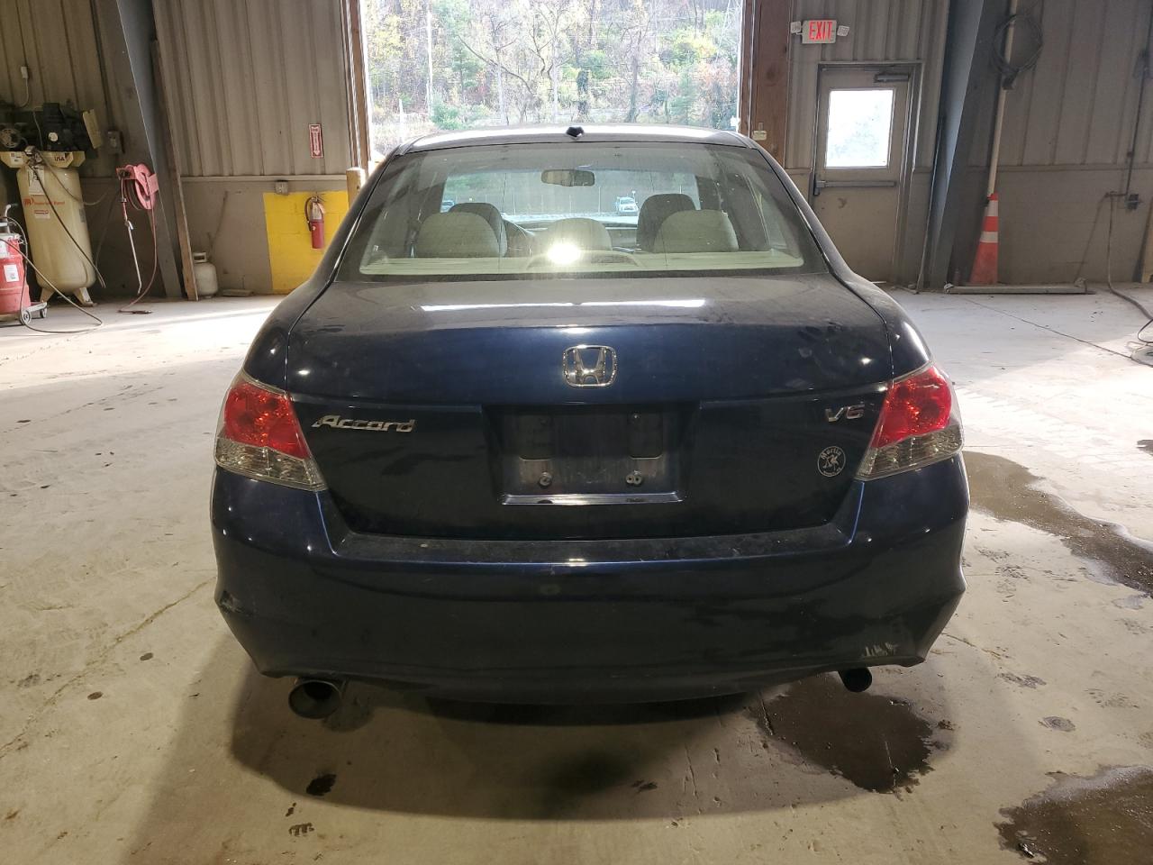 2009 Honda Accord - Image 6