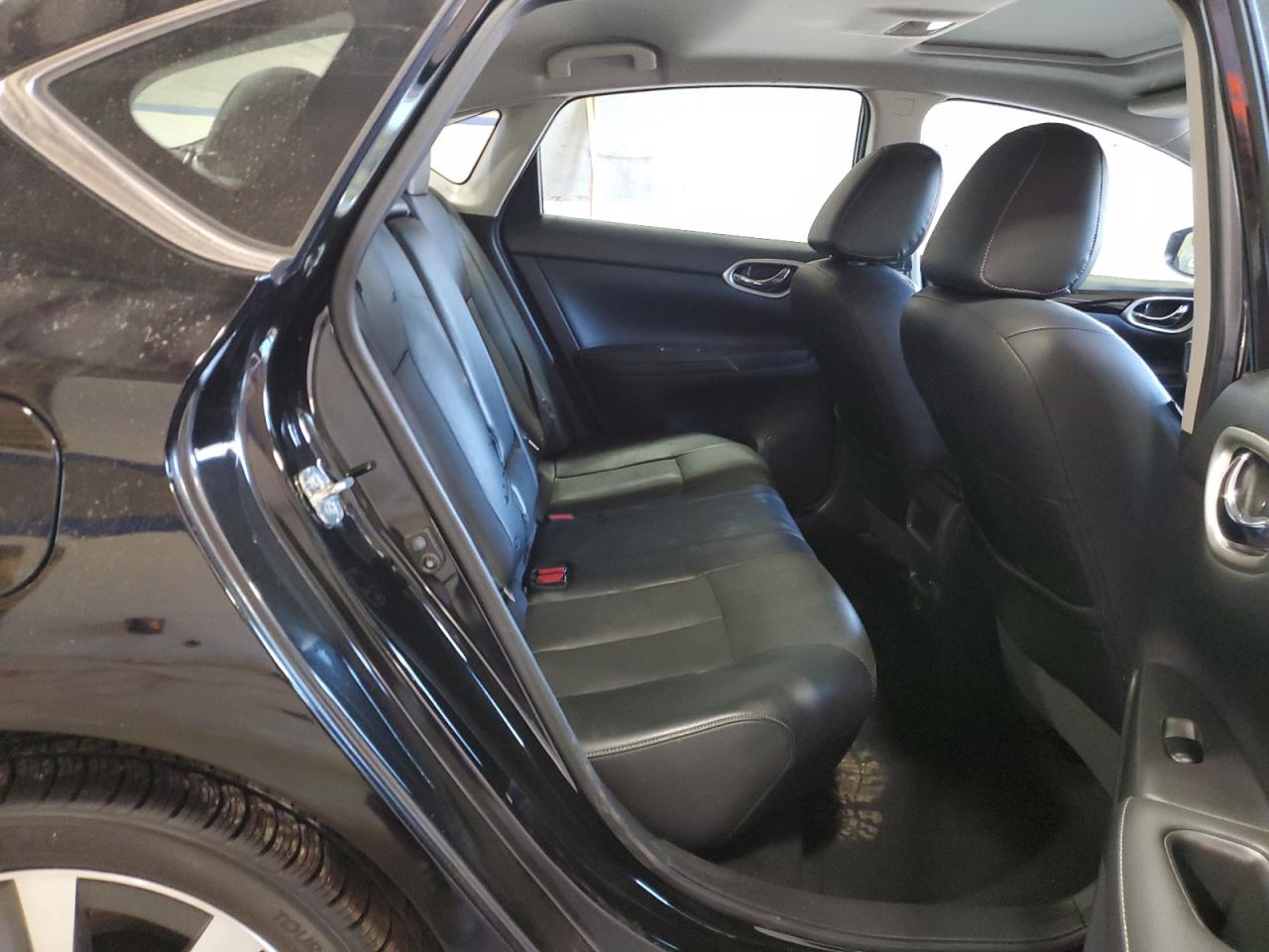 2017 Nissan Sentra - Image 10