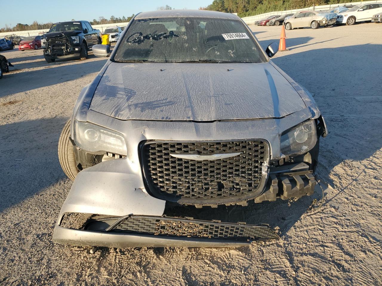 2018 Chrysler 300 - Image 5