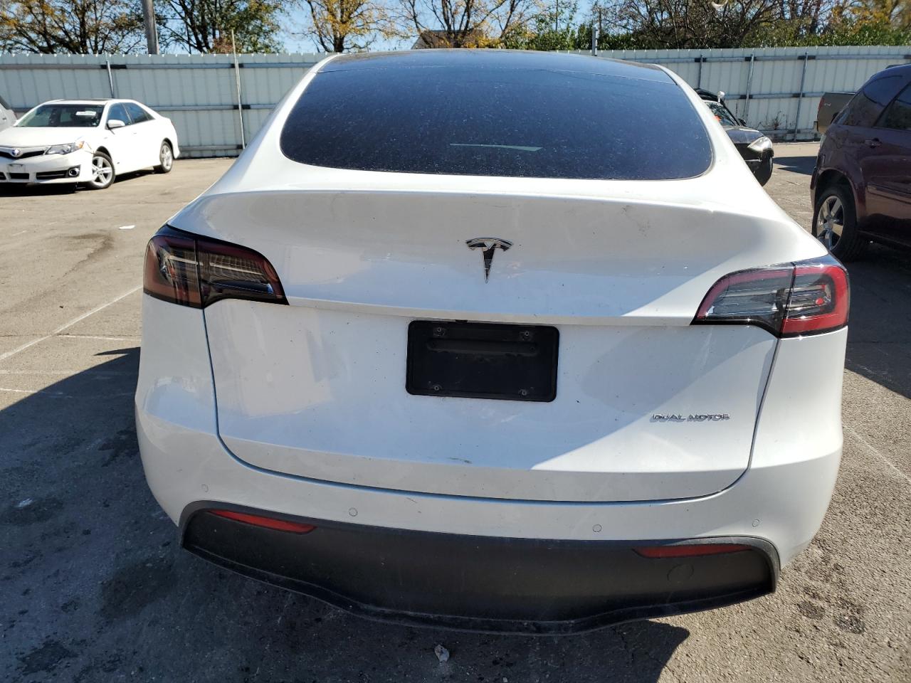 7SAYGDEE0NF458272 2022 Tesla Model Y