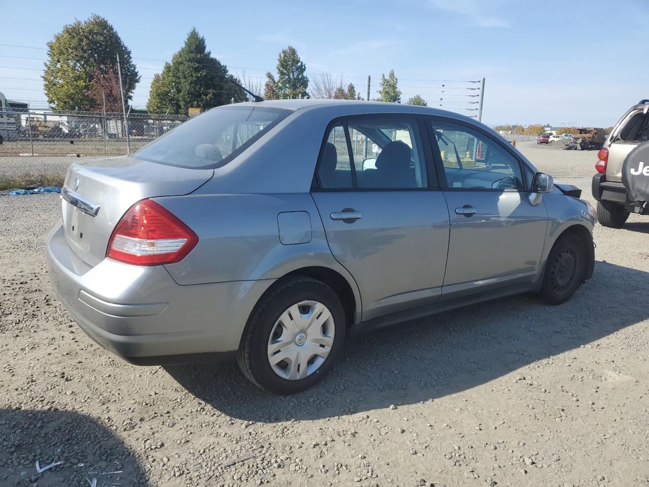 2010 Nissan Versa - Image 3