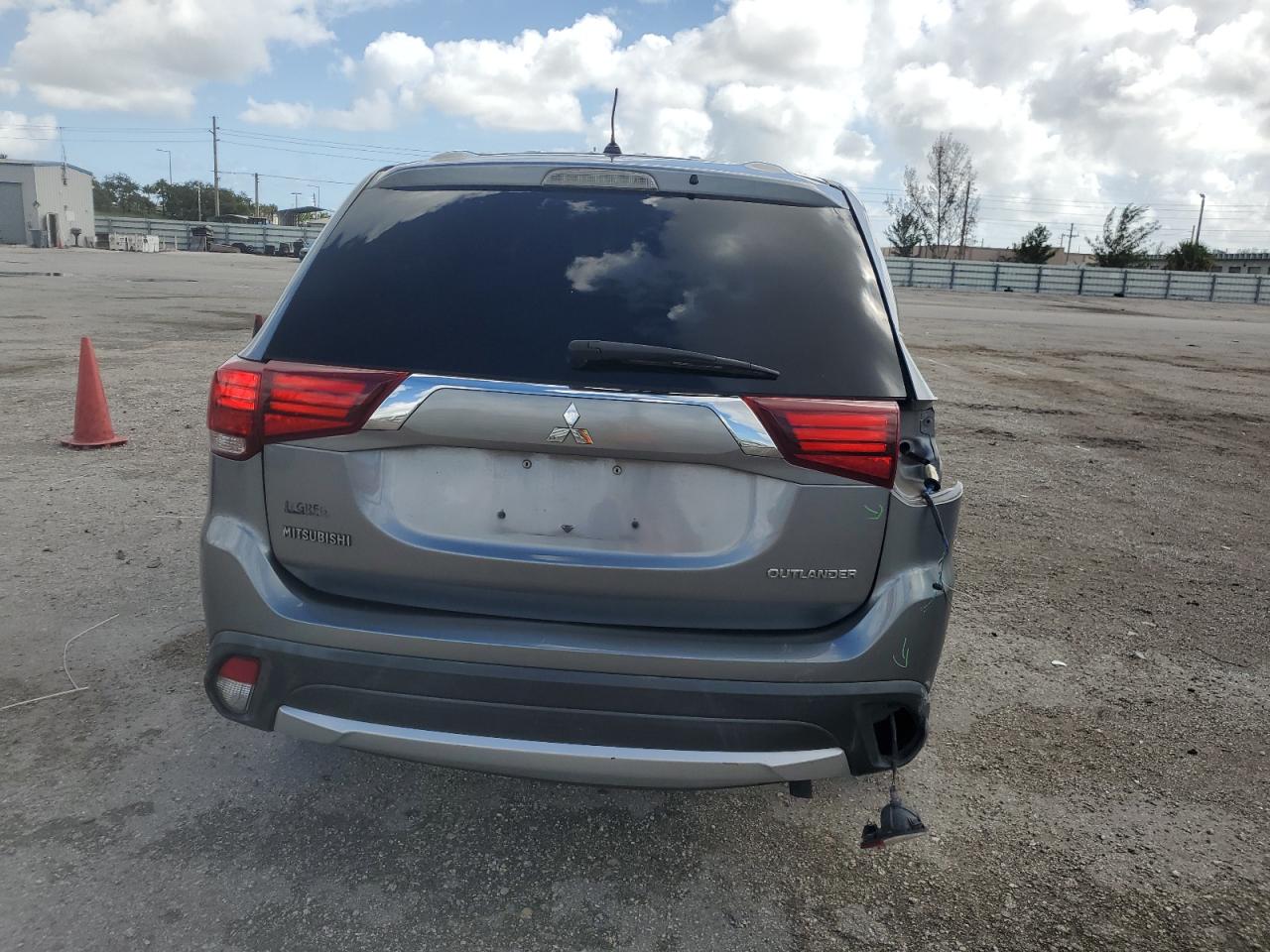 2016 Mitsubishi Outlander Es VIN: JA4AD2A31GZ045316 Lot: 77177604