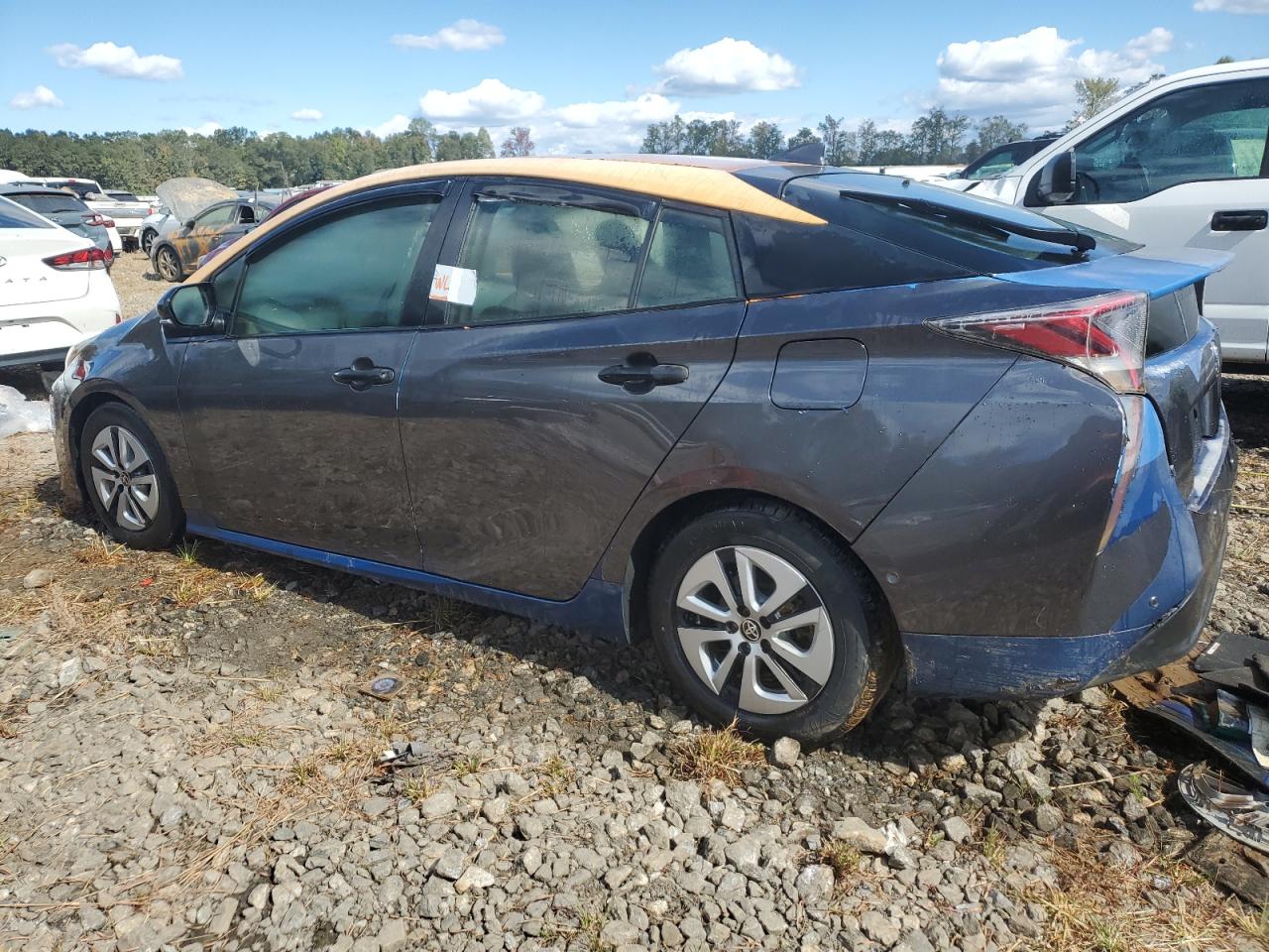 VIN JTDKBRFUXJ3594906 2018 TOYOTA PRIUS no.2