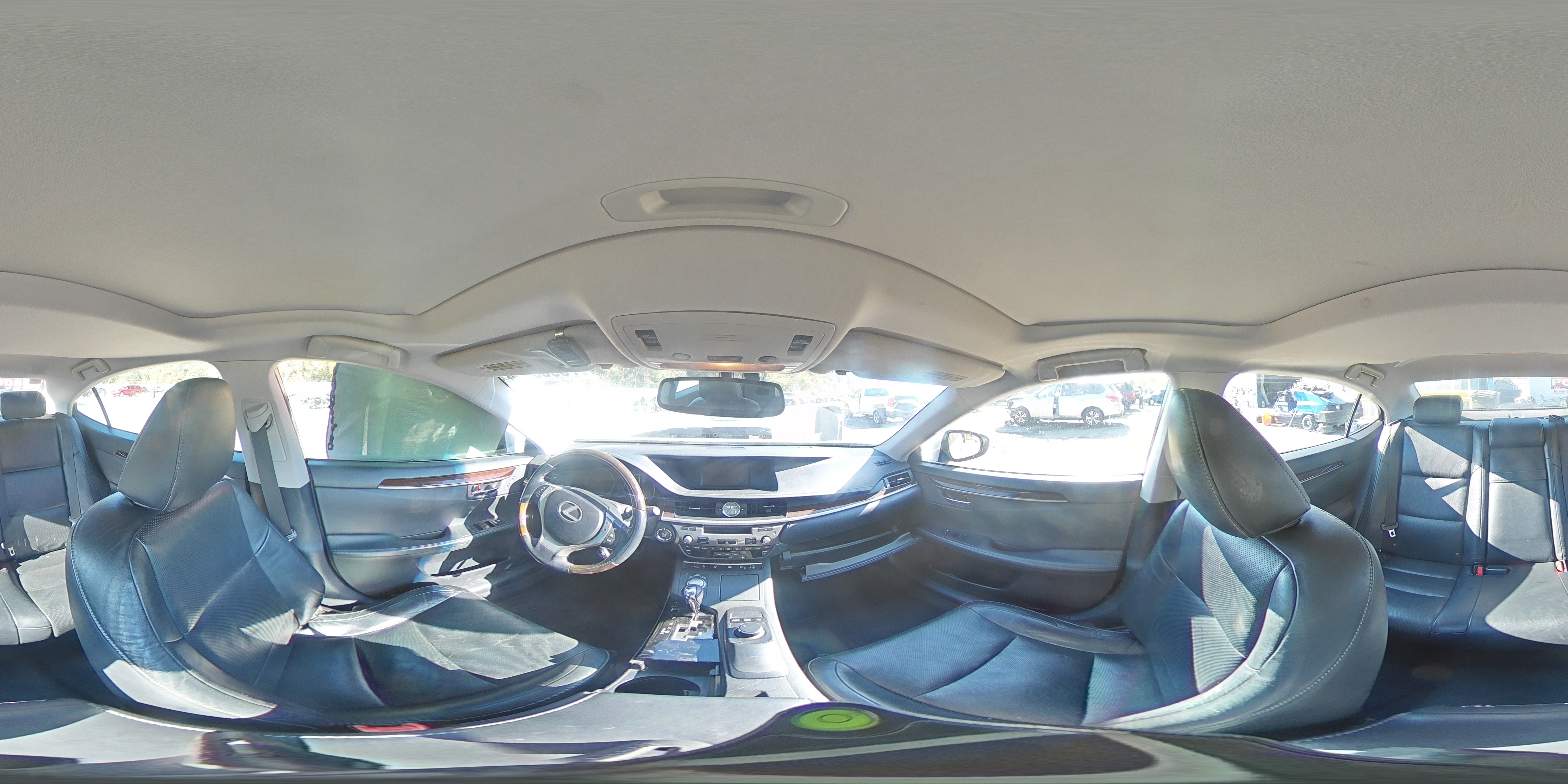 2013 Lexus ES - Image 14