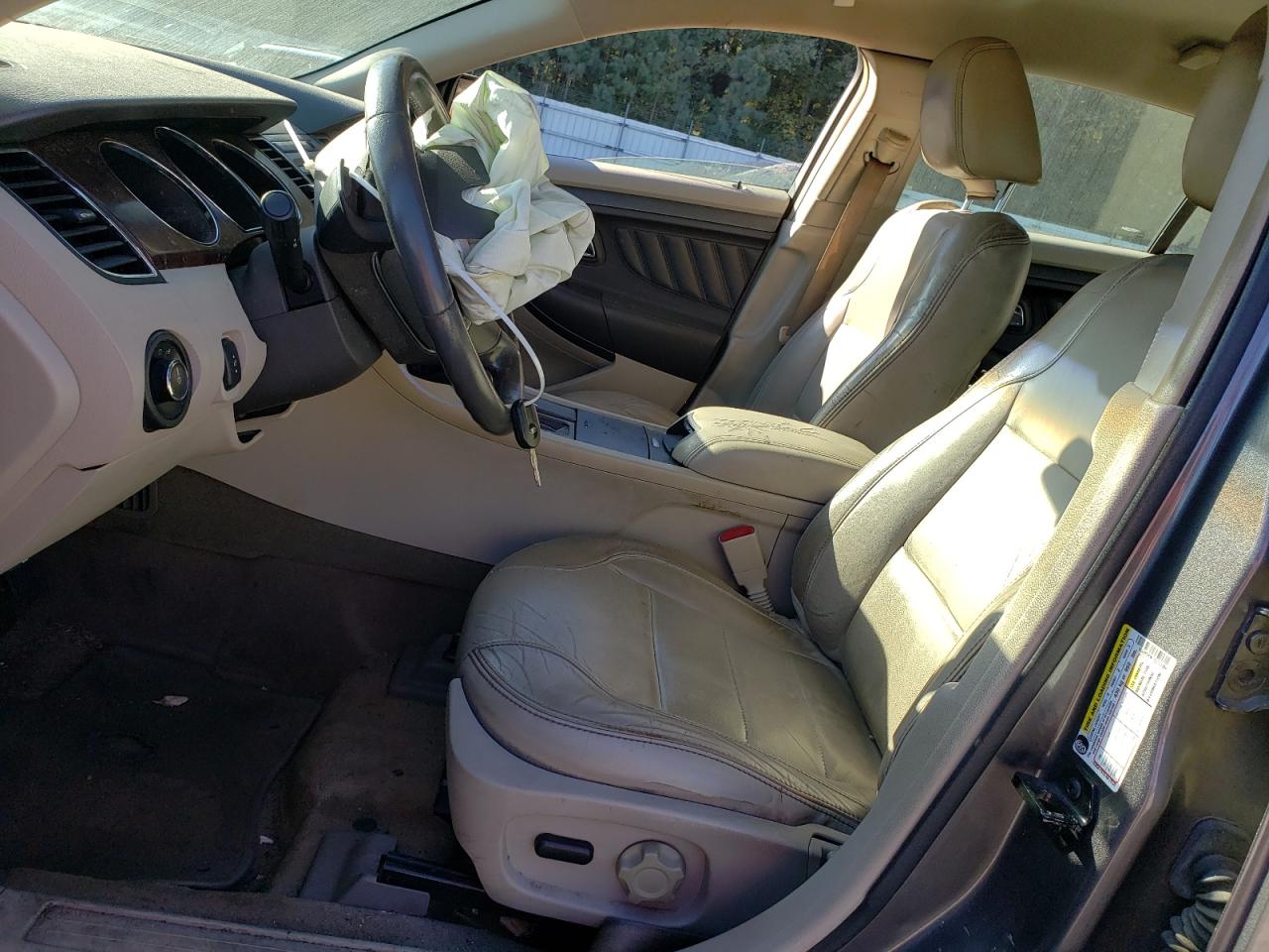 2012 Ford Taurus - Image 8