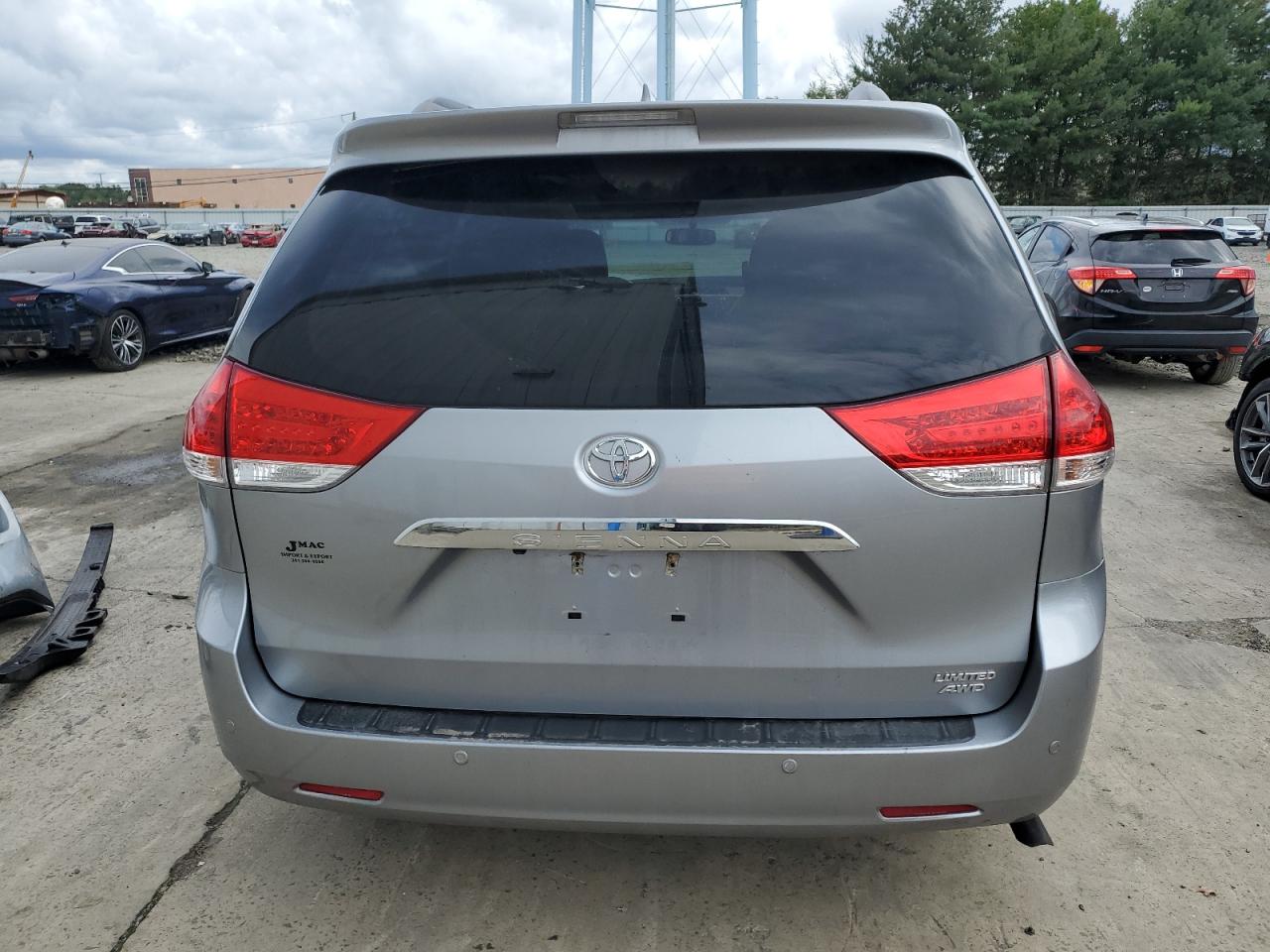 2013 Toyota Sienna Xle VIN: 5TDDK3DCXDS064146 Lot: 73564794