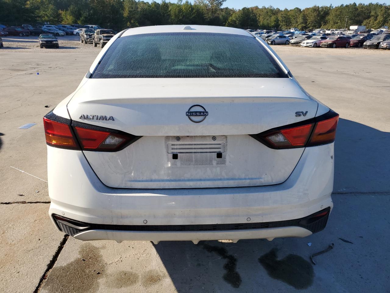 2024 Nissan Altima - Image 6