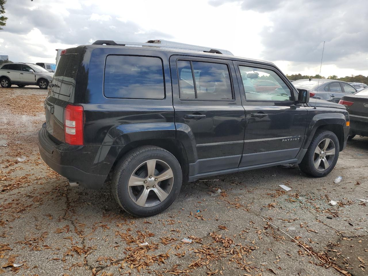 2016 Jeep Liberty (Patriot) - Image 3
