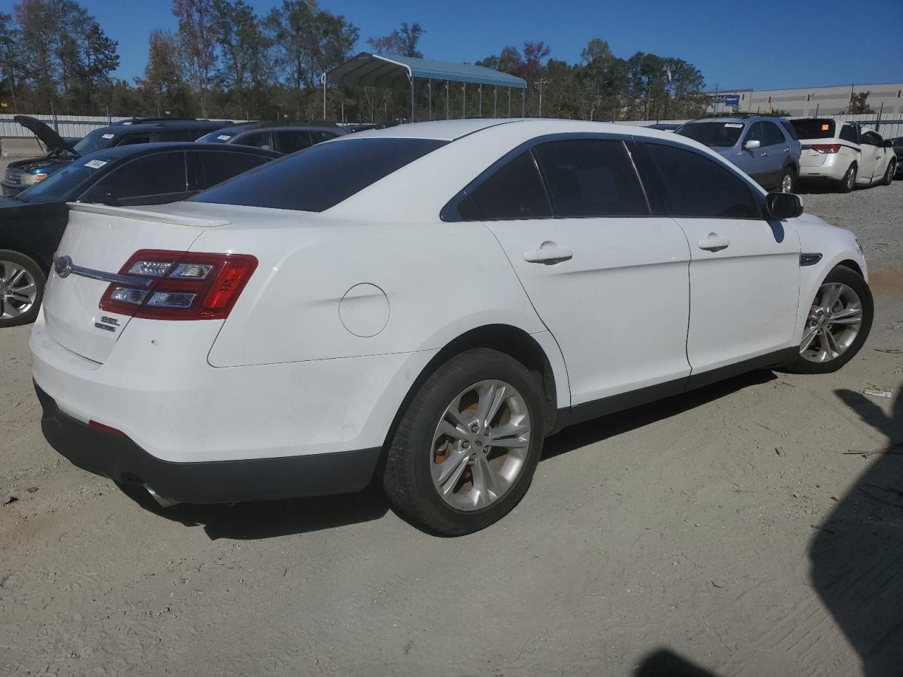 2013 Ford Taurus - Image 3