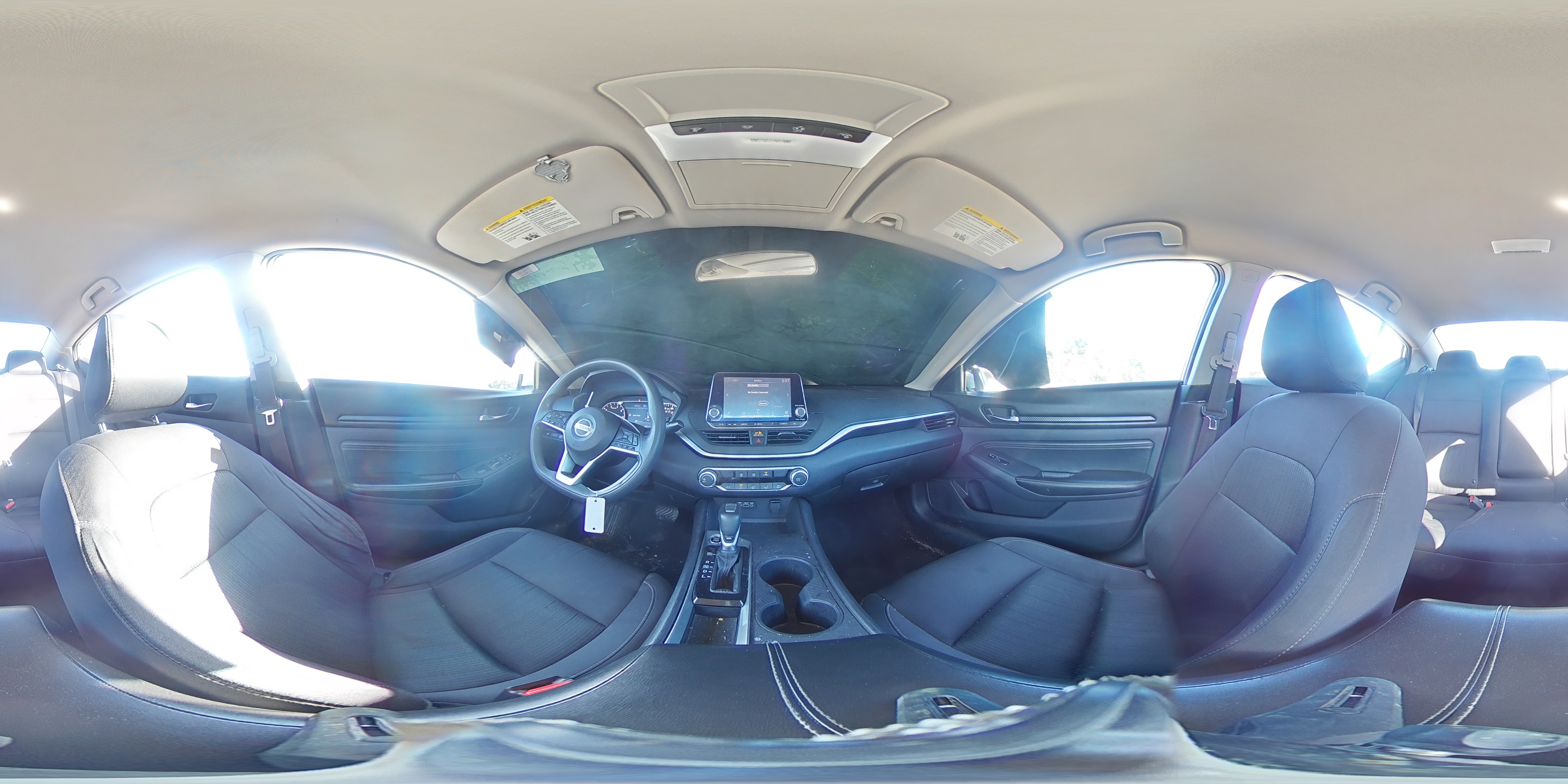 2020 Nissan Altima - Image 13