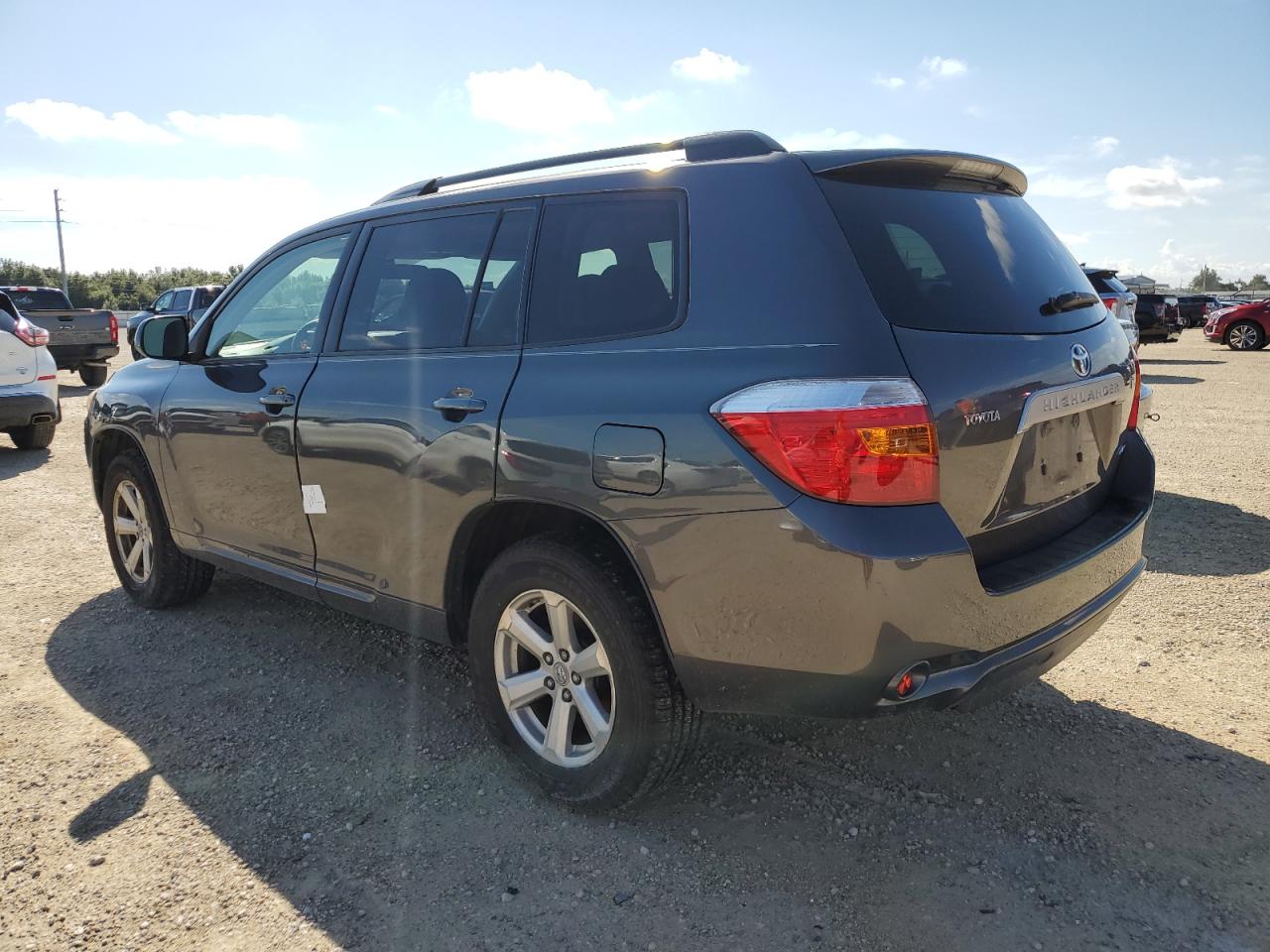 2009 Toyota Highlander - Image 2