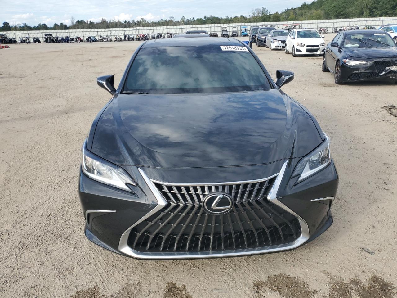 2024 Lexus ES - Image 11