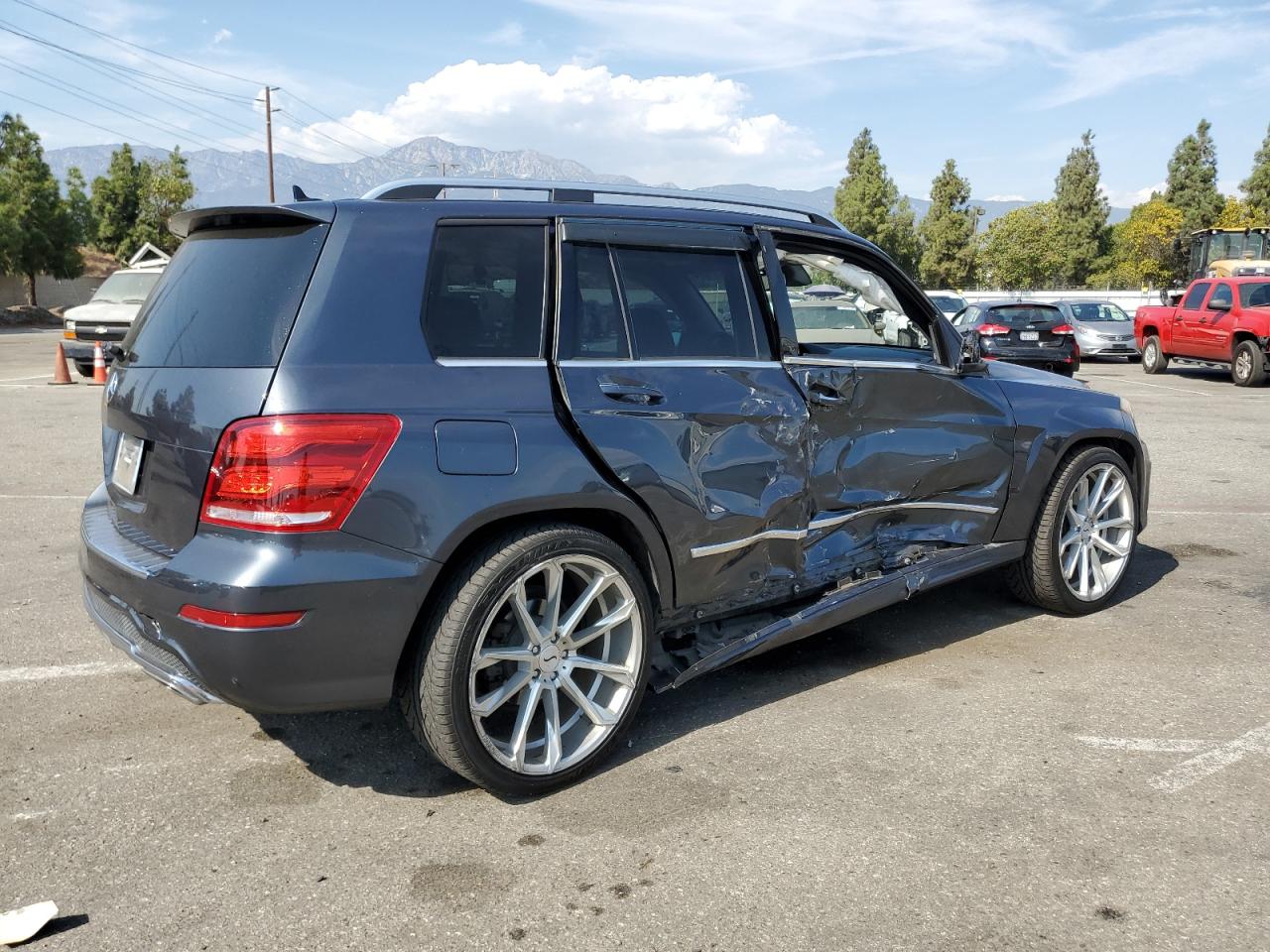 VIN WDCGG5HB5EG318878 2014 MERCEDES-BENZ GLK-CLASS no.3