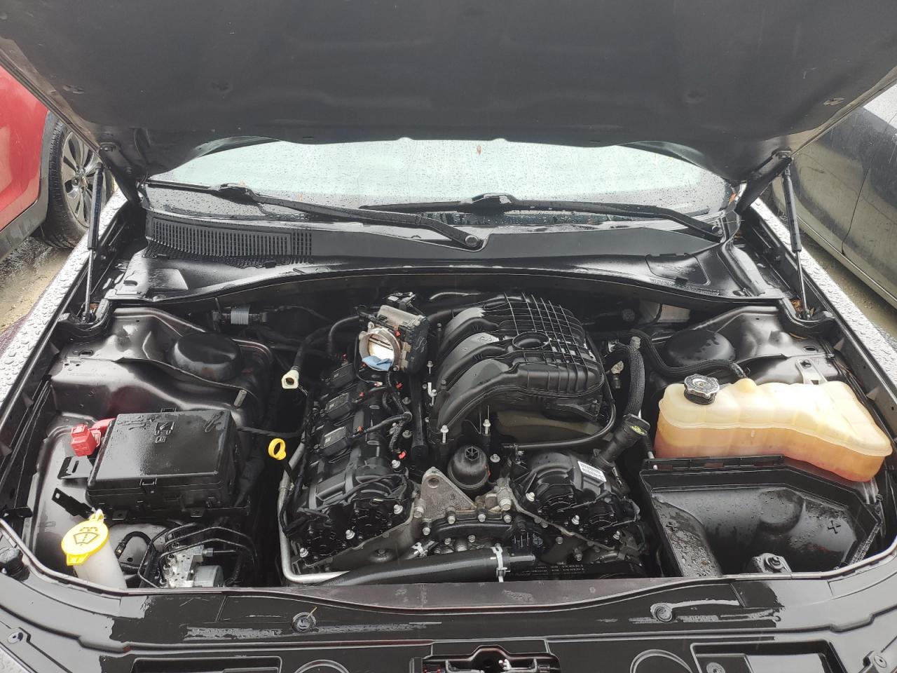 2021 Chrysler 300 - Image 11