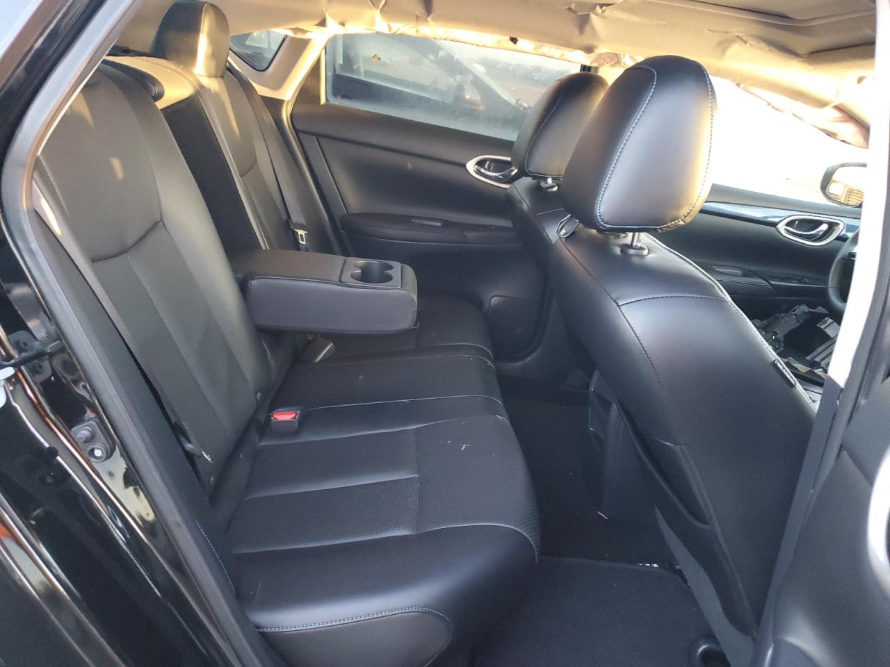 2017 Nissan Sentra - Image 10