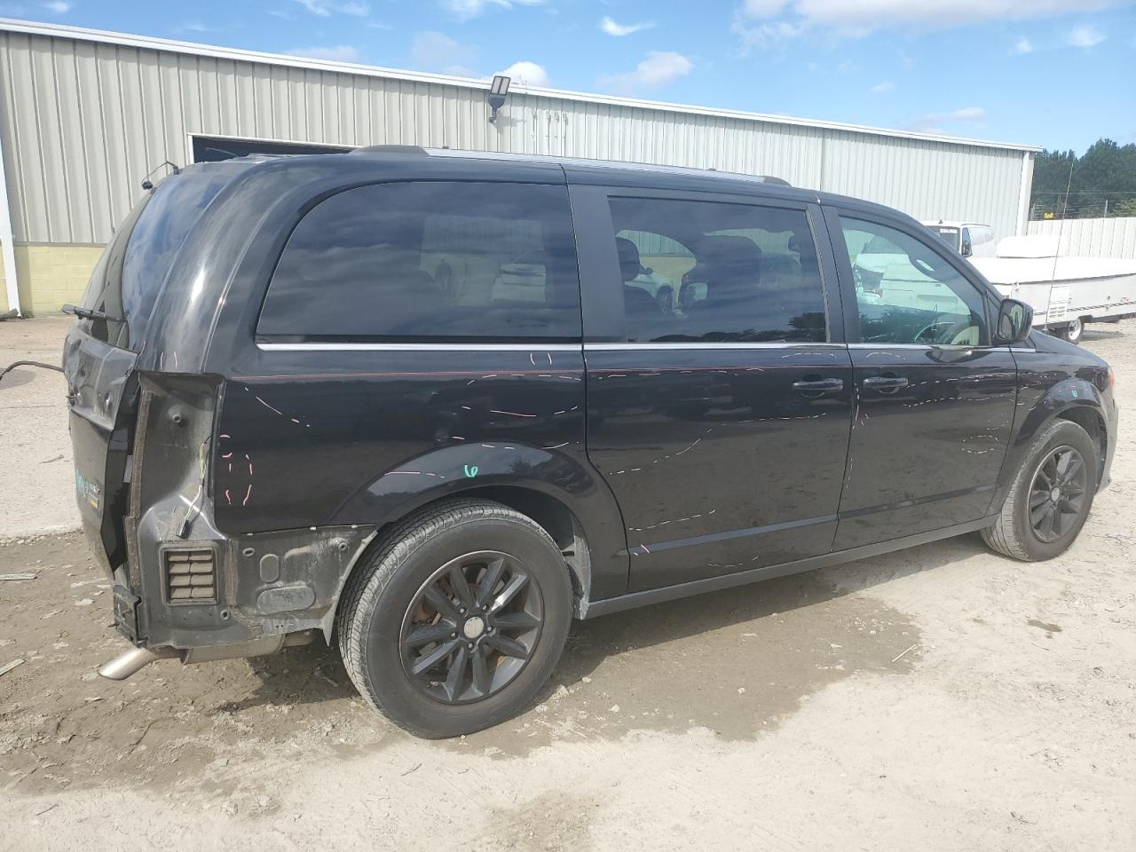 2C4RDGCG2JR307299 2018 Dodge Grand Caravan Sxt