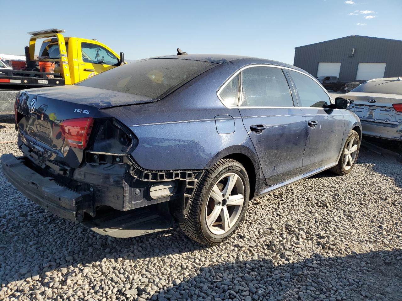 2014 Volkswagen Passat - Image 3