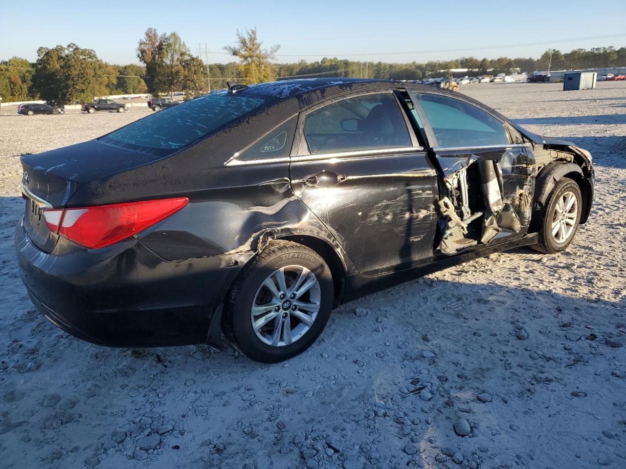 2012 Hyundai Sonata - Image 3