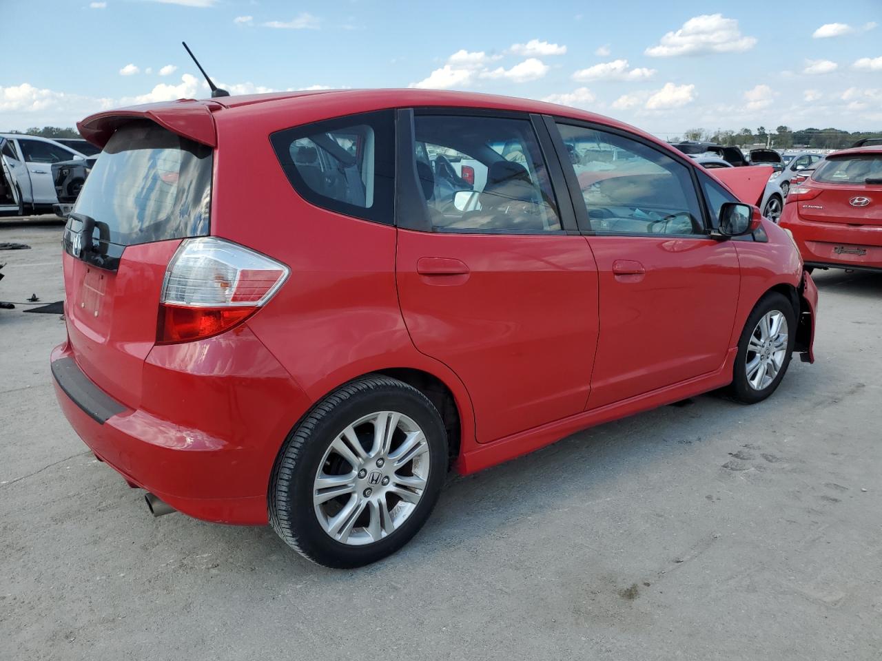 2010 Honda Fit - Image 3