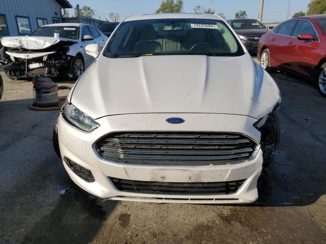  FORD FUSION 2016 Белы