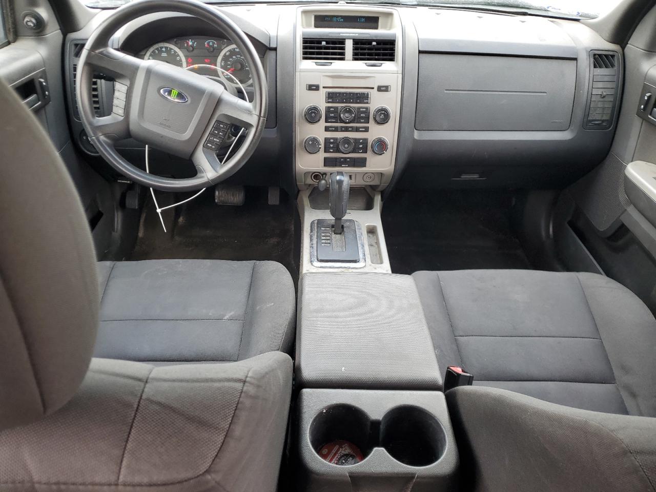 2010 Ford Escape - Image 8