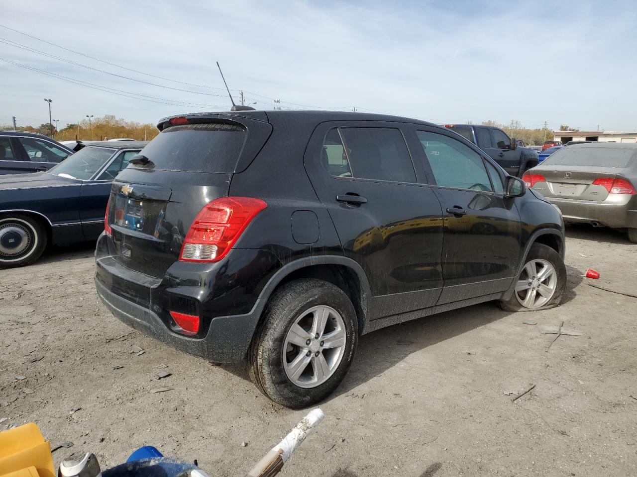 VIN 3GNCJNSB6KL399452 2019 CHEVROLET TRAX no.3