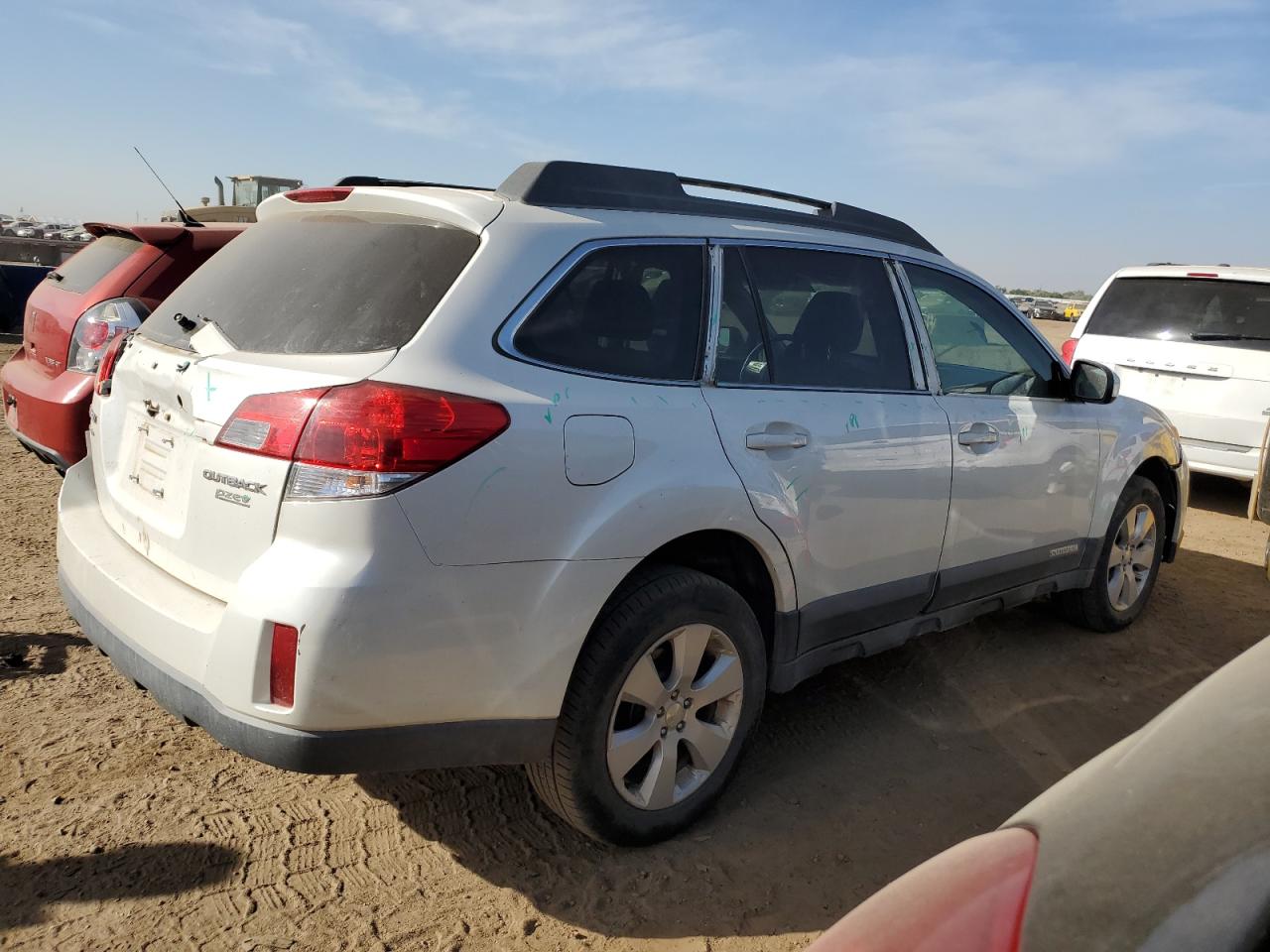 2010 Subaru Outback - Image 3