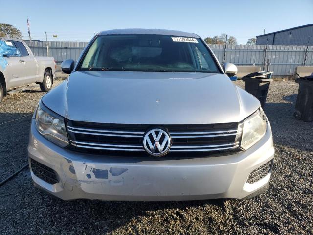  VOLKSWAGEN TIGUAN 2013 Серебристый
