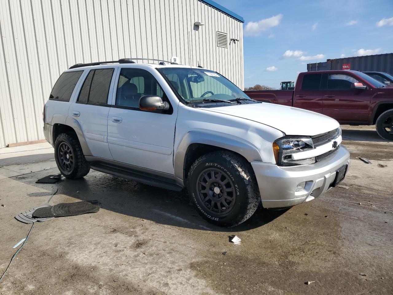 2005 Chevrolet Trailblazer Ls VIN: 1GNDT13S552261610 Lot: 77567924