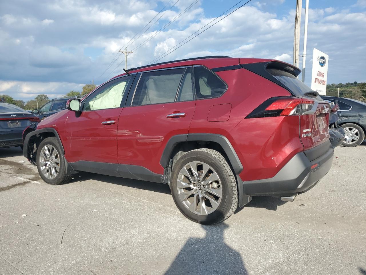 2019 Toyota RAV 4 - Image 2