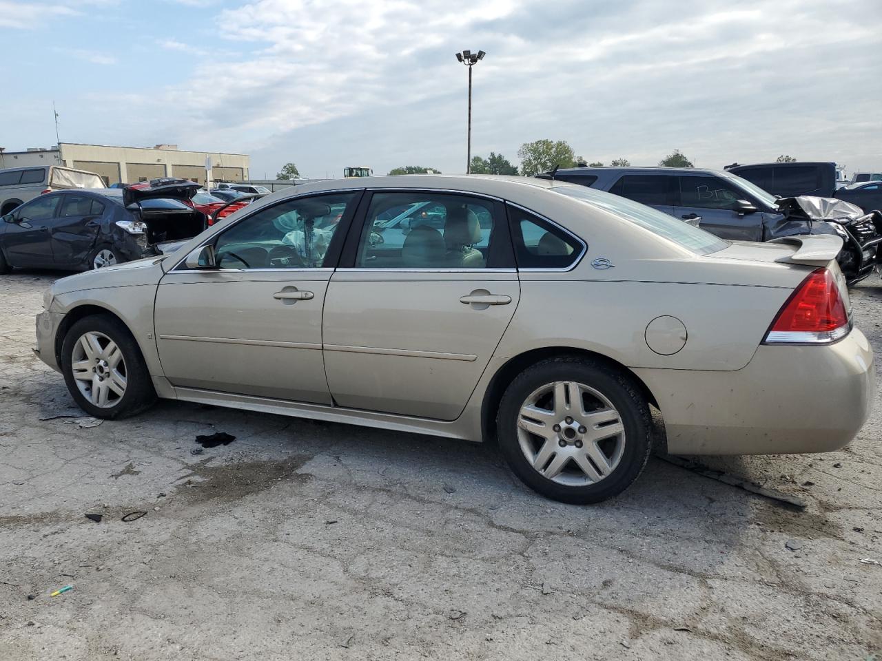 2009 Chevrolet Impala - Image 2