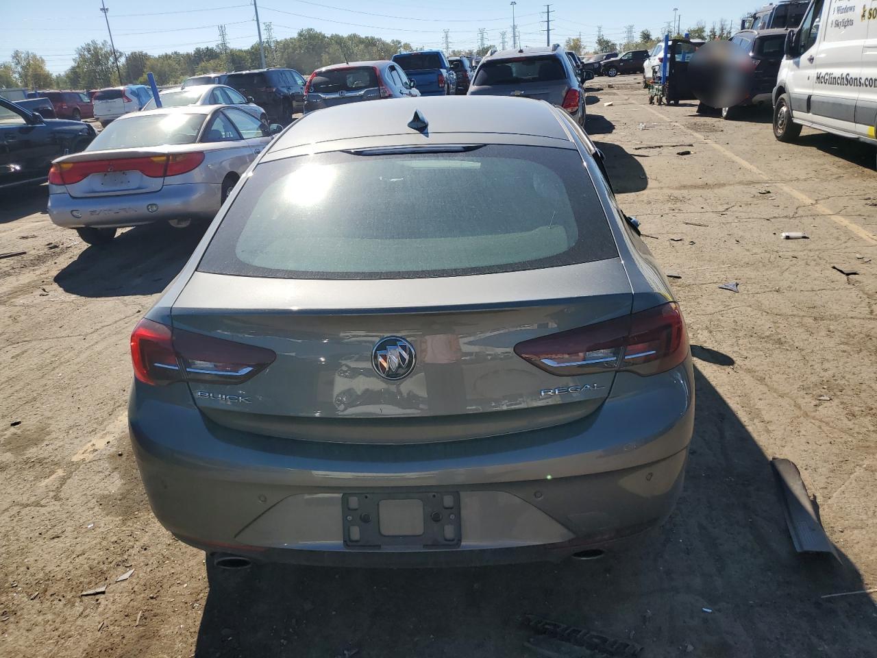 W04GP6SX1J1117258 2018 Buick Regal Essence