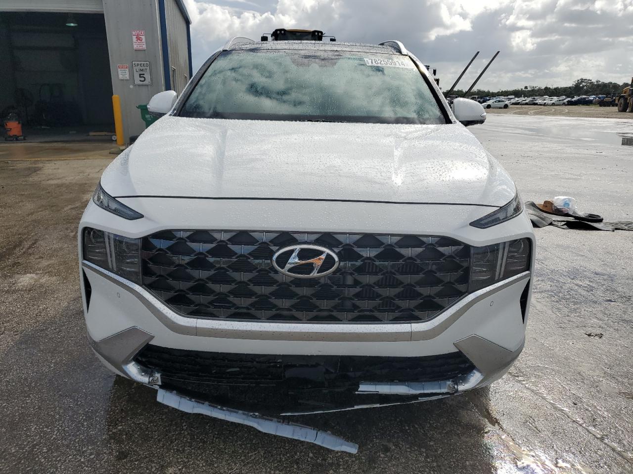 2023 Hyundai Santa Fe - Image 5