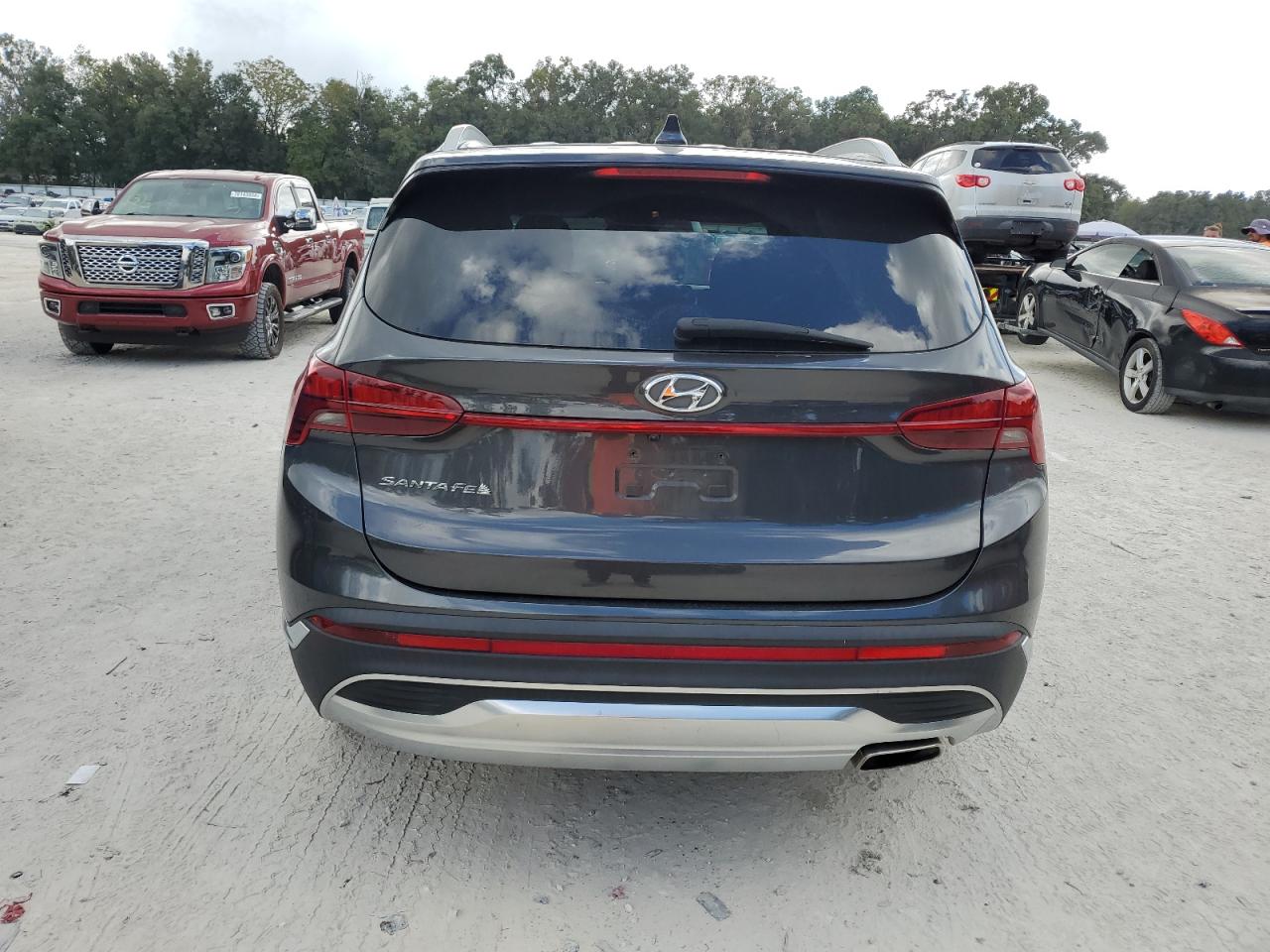 2022 Hyundai Santa Fe - Image 6