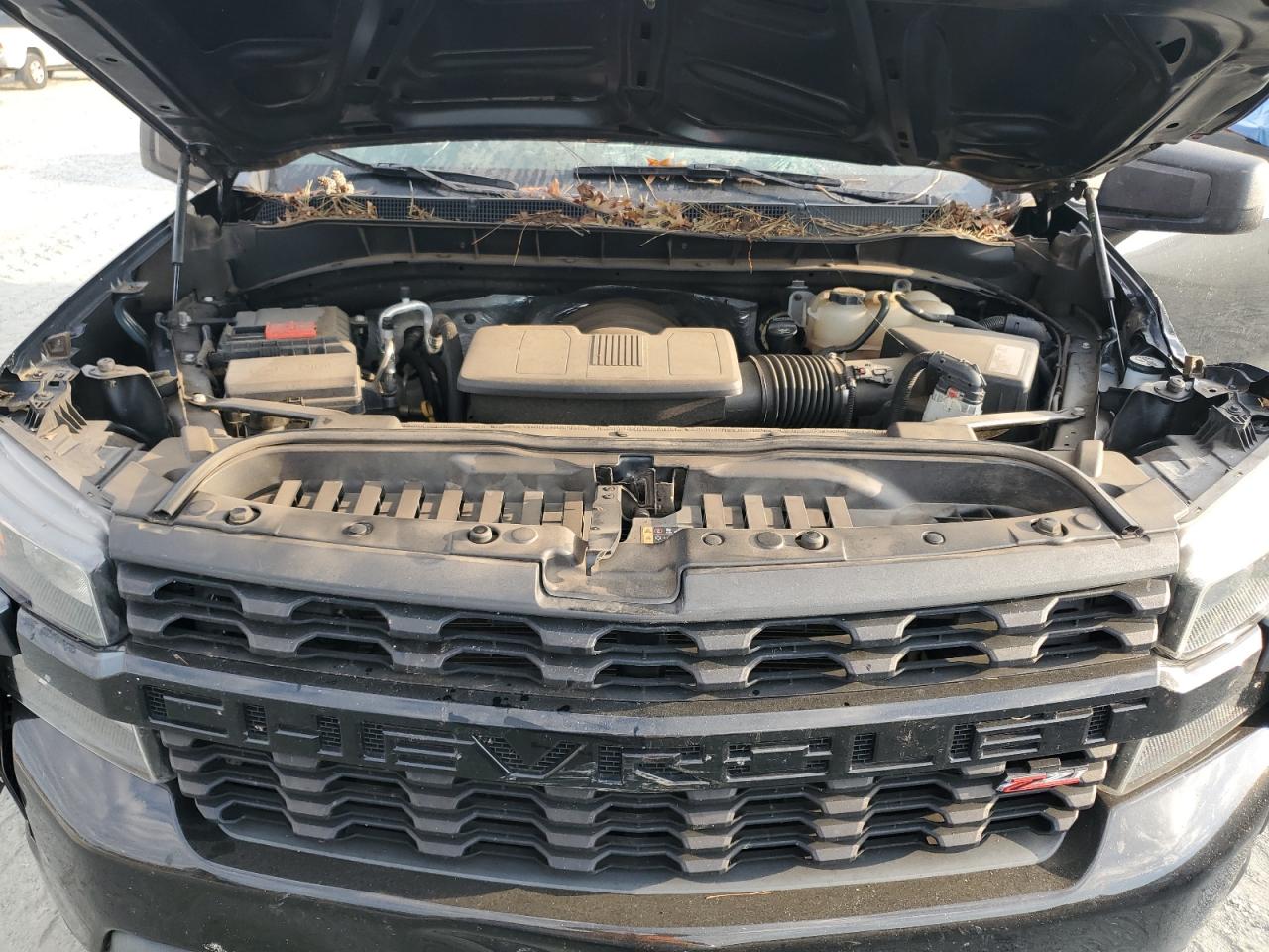 2019 Chevrolet Silverado - Image 11