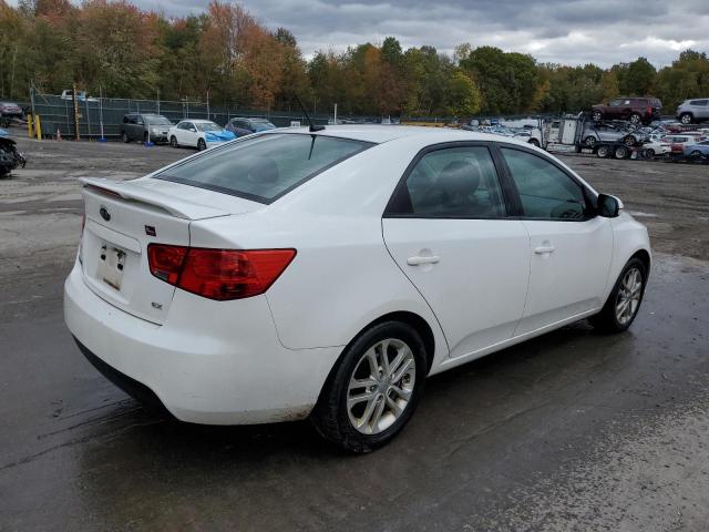  KIA FORTE 2012 Белы