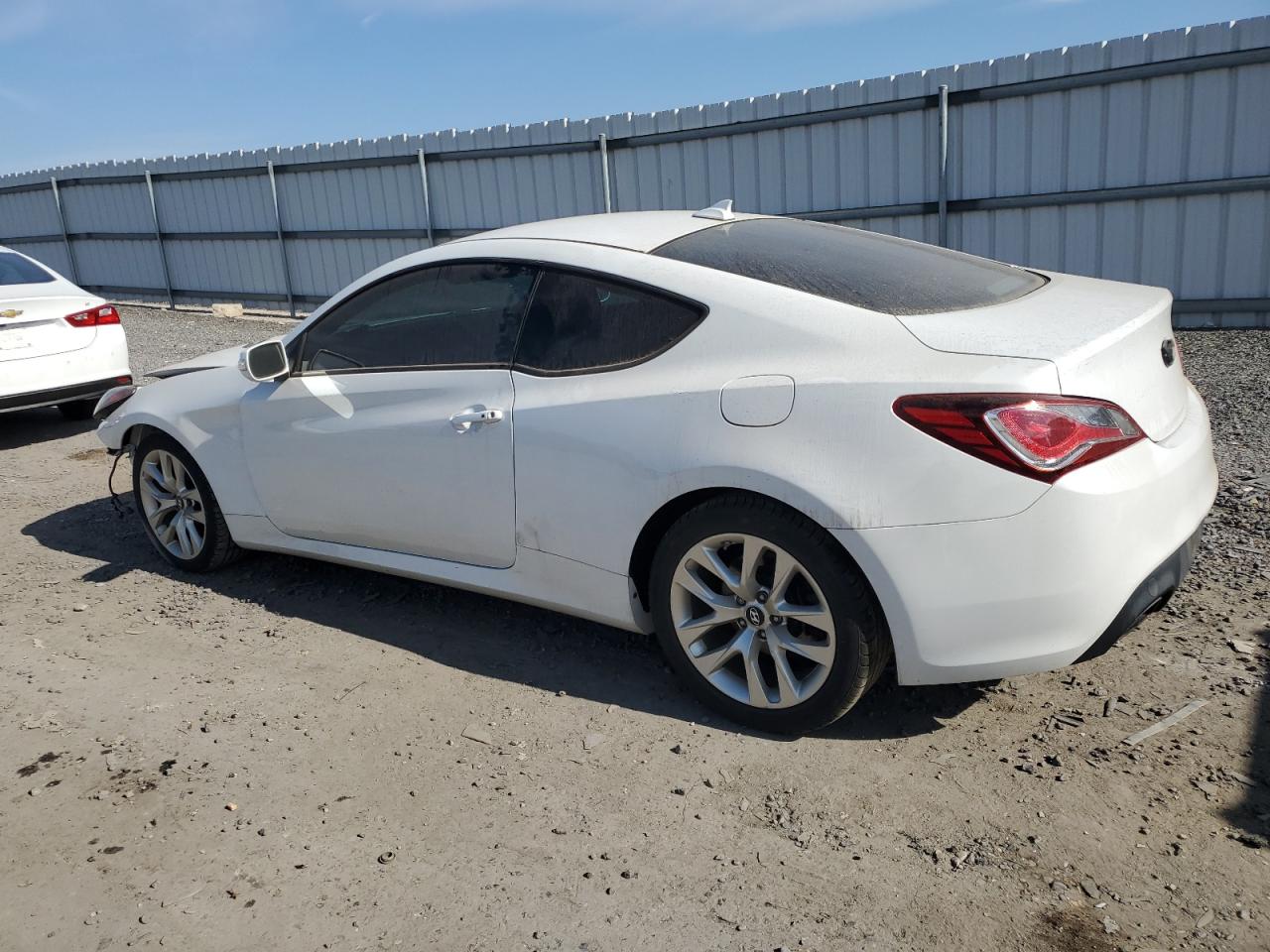 VIN KMHHT6KJ6GU132228 2016 HYUNDAI GENESIS no.2