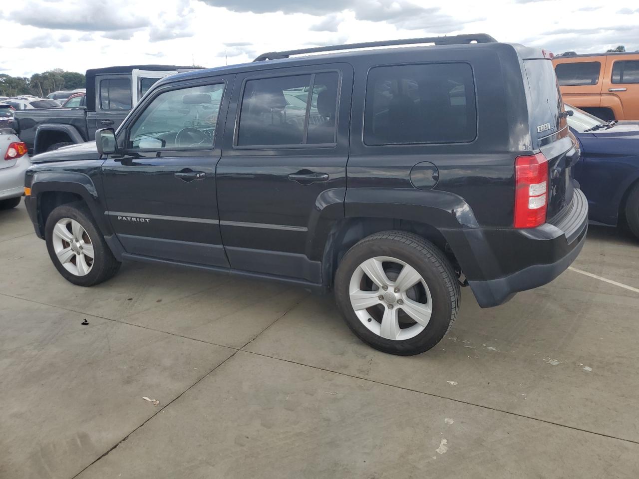 1C4NJPFA7HD161039 2017 Jeep Patriot Latitude