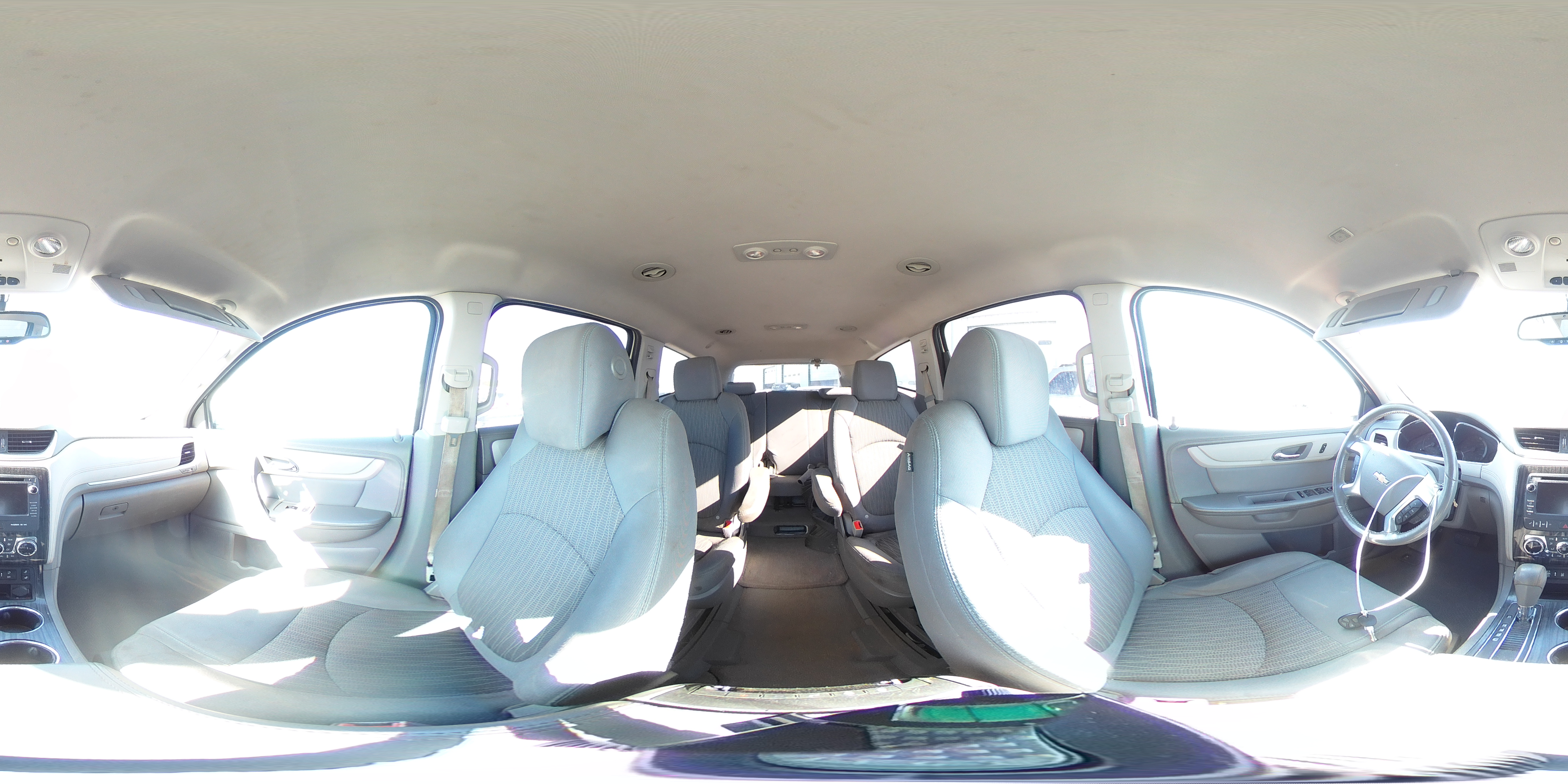 2014 Chevrolet Traverse - Image 15