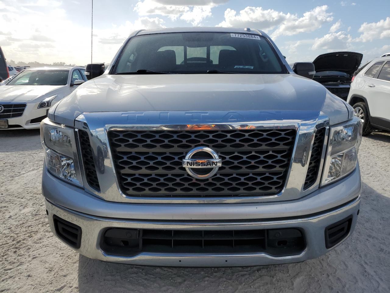2018 Nissan Titan - Image 5