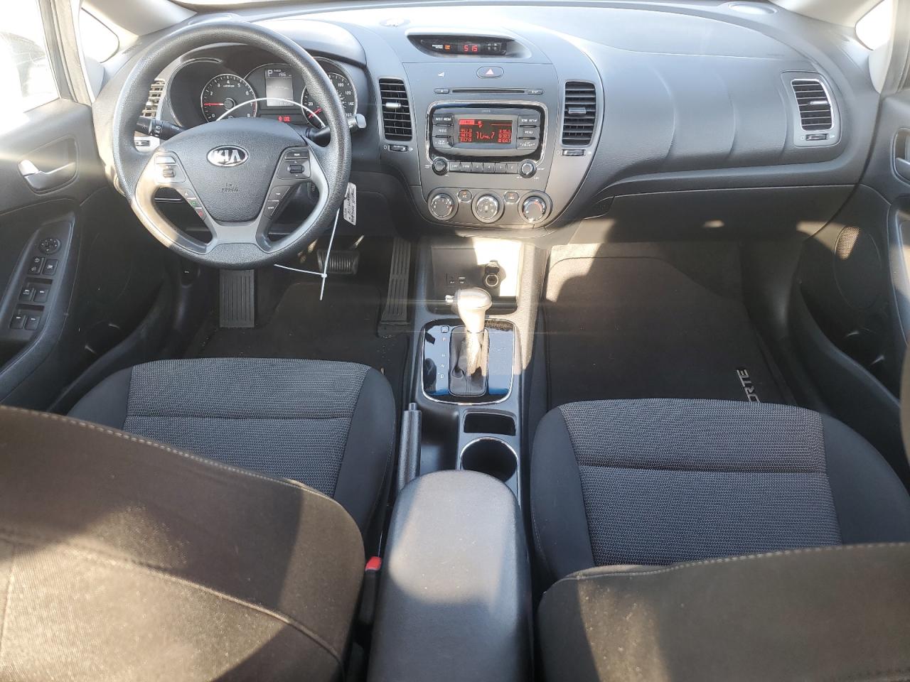 3KPFK4A79HE011072 2017 Kia Forte Lx