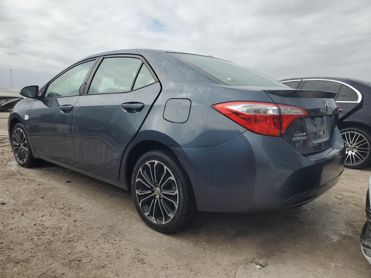 2015 Toyota Corolla - Image 2