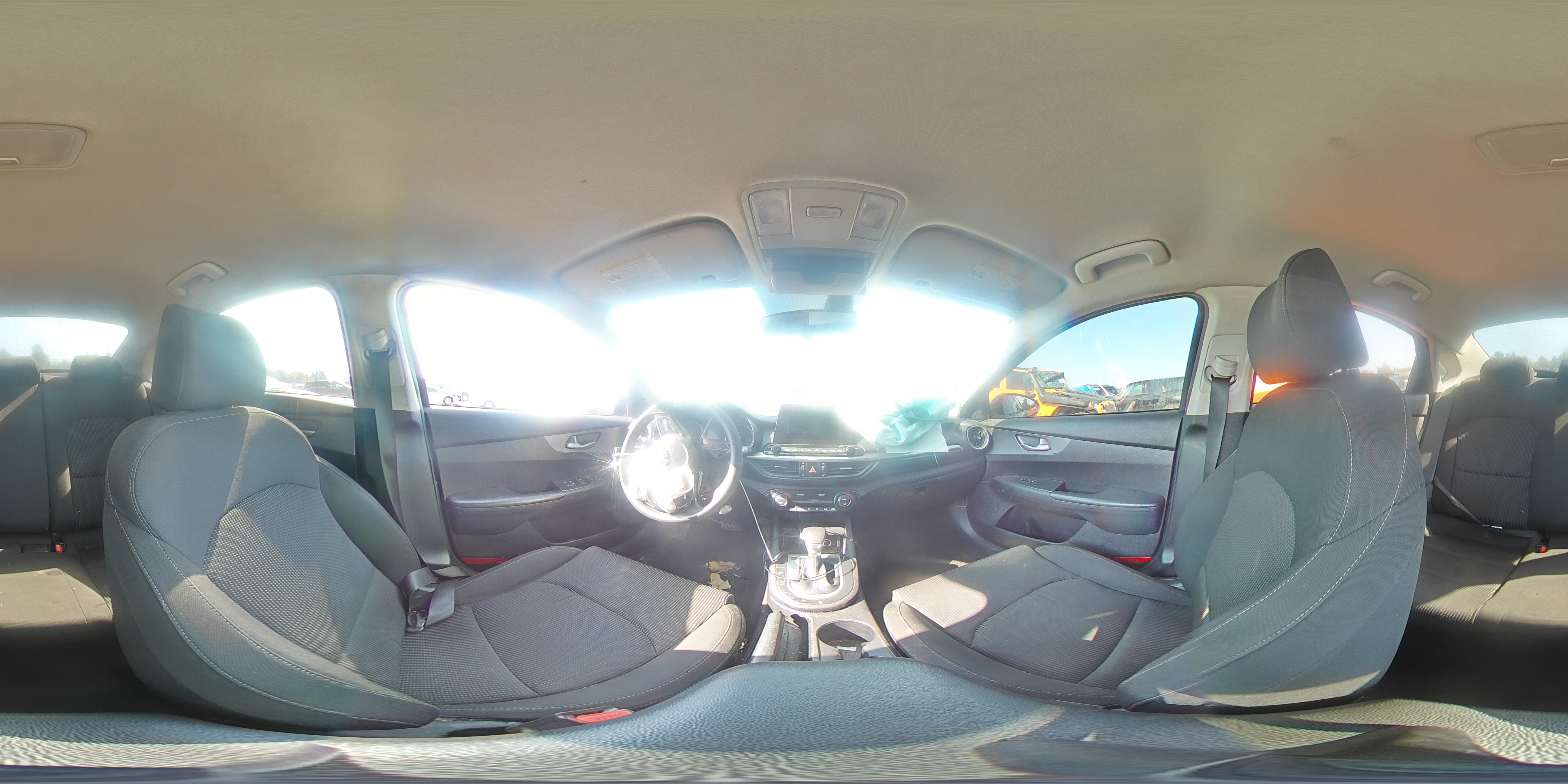 2019 Kia Forte - Image 13