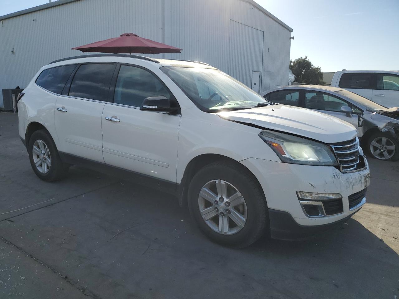 VIN 1GNKVHKD5EJ118384 2014 CHEVROLET TRAVERSE no.4