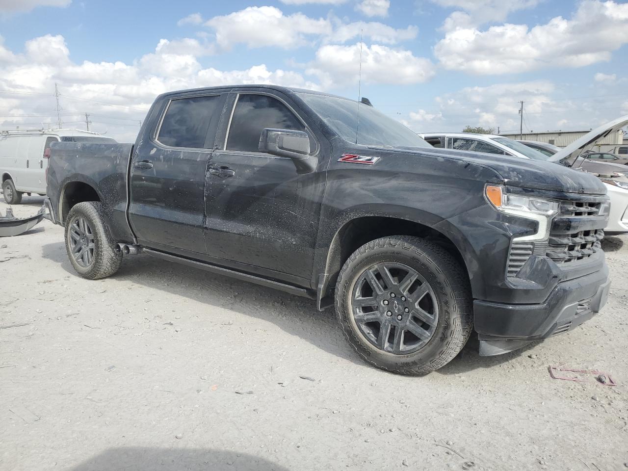 2023 Chevrolet Silverado - Image 4